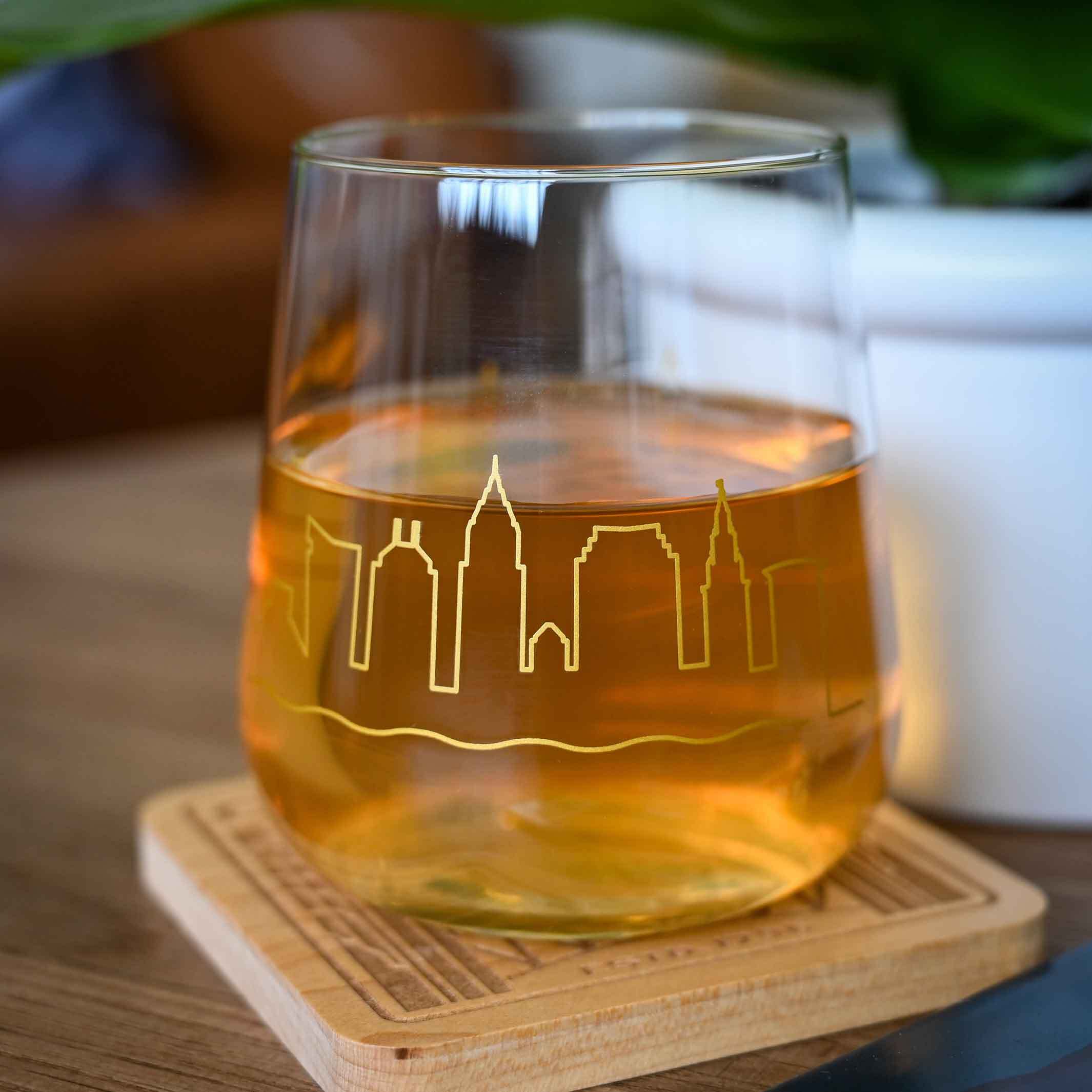 Cleveland Monoline Skyline Wine Glass – 13.5 oz